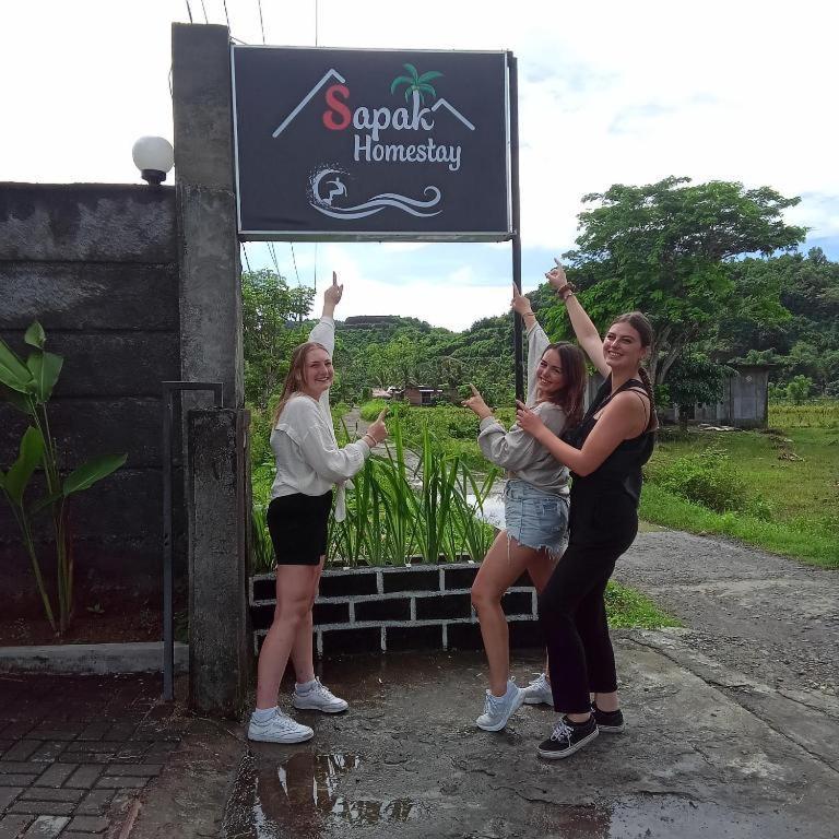 Sapak Bungalow Selong Belanak Bagian luar foto