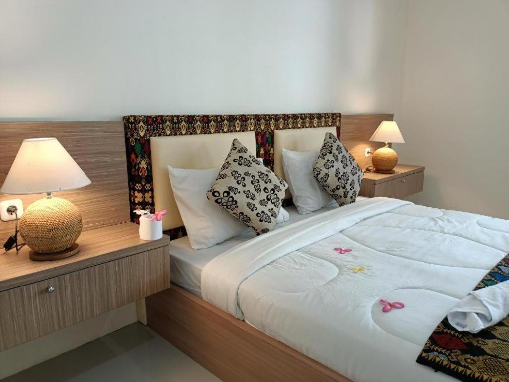 Sapak Bungalow Selong Belanak Bagian luar foto